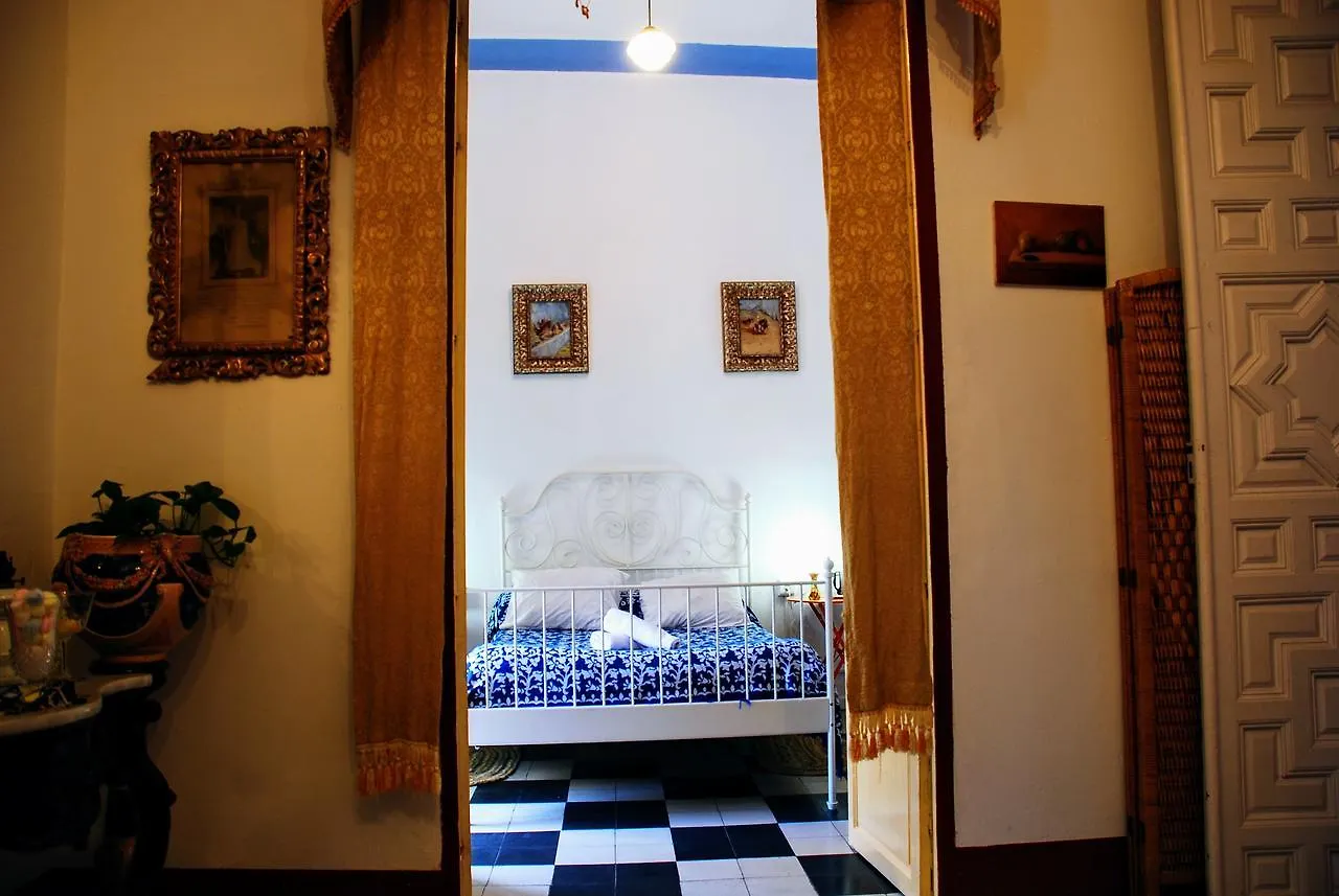 Hostel Patio 19 Malaga Bed & Breakfast