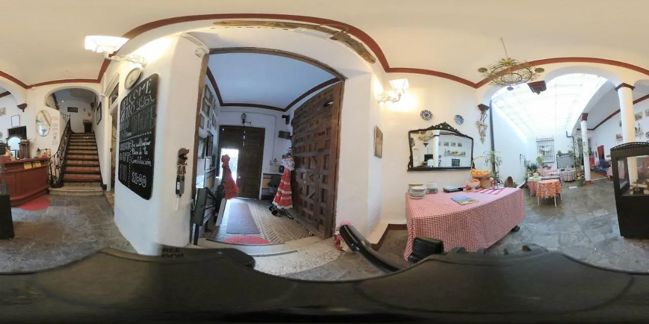 Hostel Patio 19 Málaga Alojamento de Acomodação e Pequeno-almoço